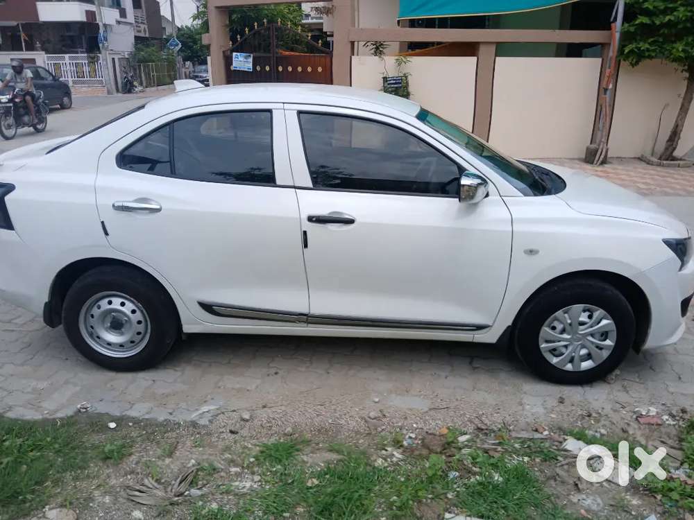 Maruti Suzuki Dzire Tours Cng 2025