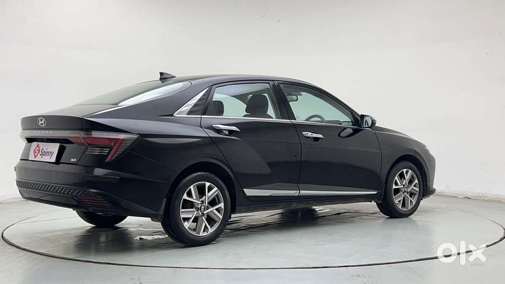 Hyundai Verna 1.5 Sx Petrol Mt, 2023, Petrol