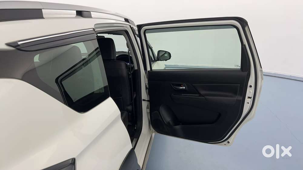 Maruti Suzuki Xl6 1.5 Alpha At, 2022, Petrol