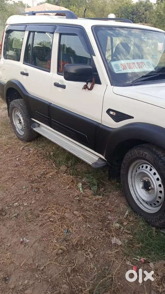 Mahindra Scorpio Classic 2023 Diesel 50000 Km Driven