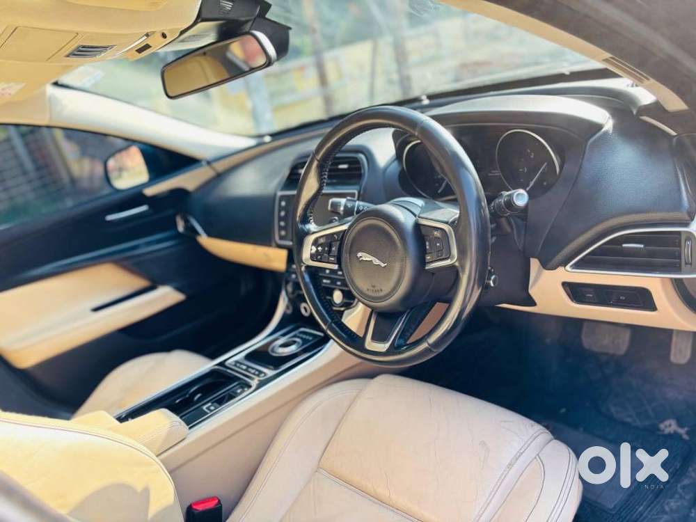 Jaguar Xe 2.0l Diesel Pure, 2018, Diesel