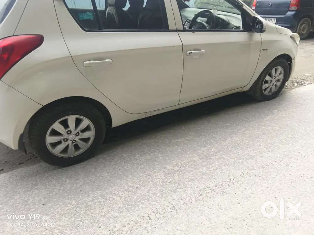 Hyundai I20 2013 Petrol 450000 Km Driven Abs