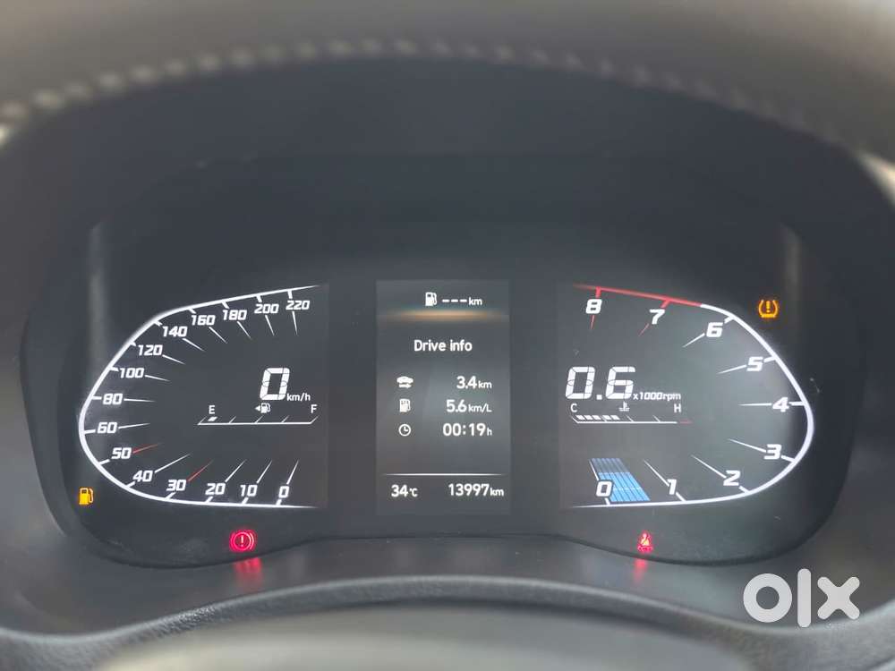 Hyundai Verna 1.5 Sx (o) Vtvt, 2022, Petrol