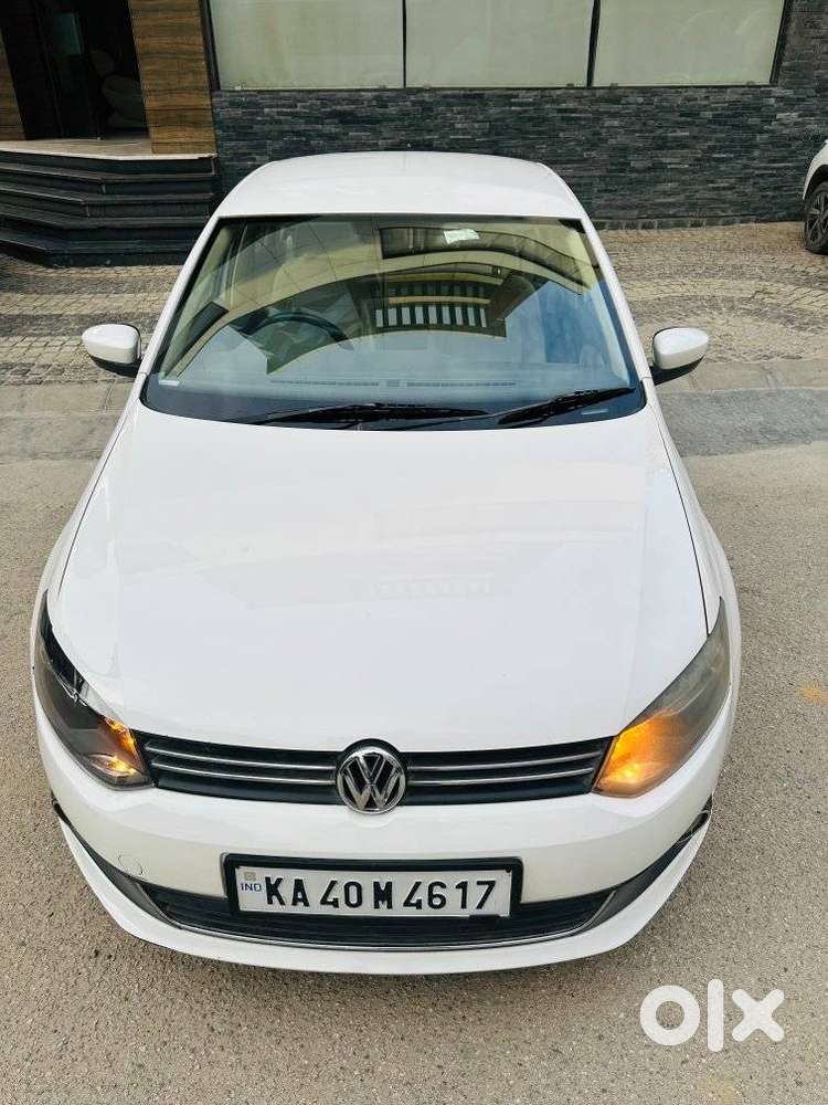Volkswagen Vento Magnific 1.6 Highline, 2014, Diesel