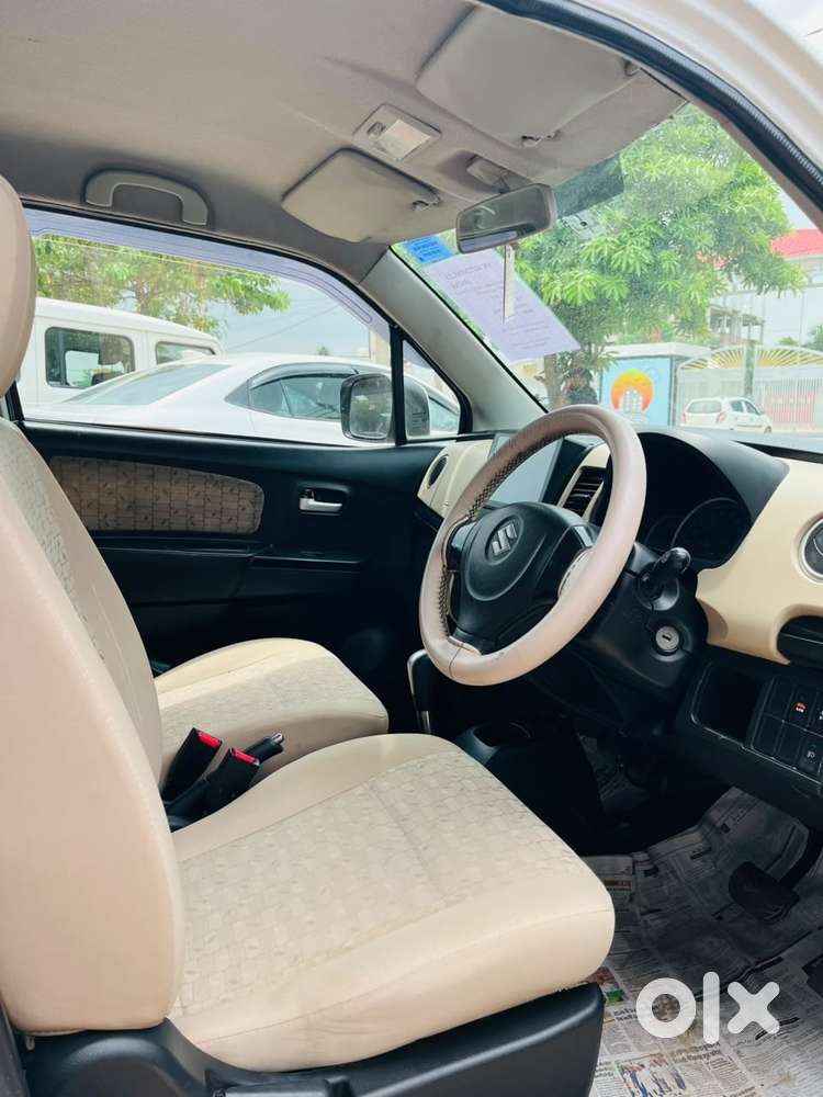 Maruti Suzuki Wagon R Vxi Amt1.2, 2018, Petrol