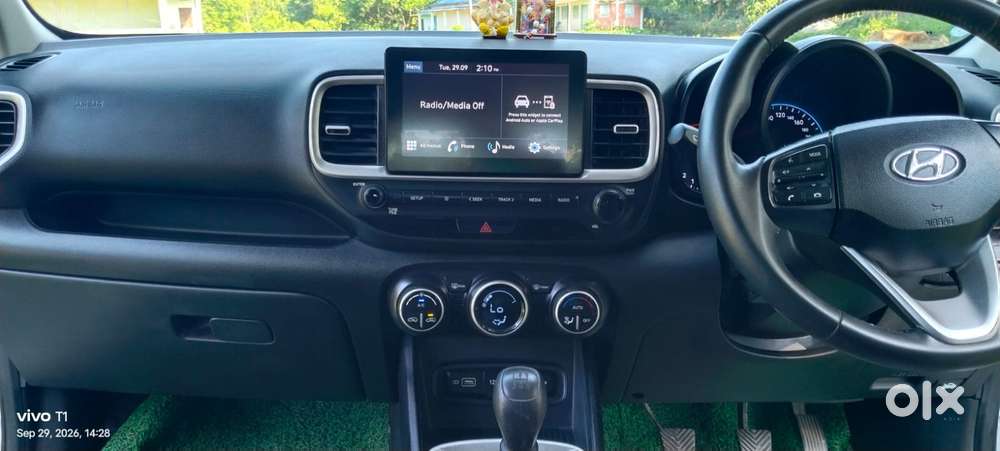 Hyundai Venue, 2022, Petrol