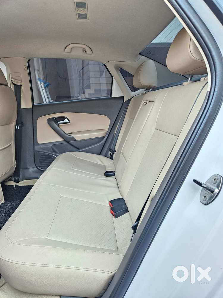 Volkswagen Vento 1.5 Highline Plus At 16 Alloy, 2017, Petrol