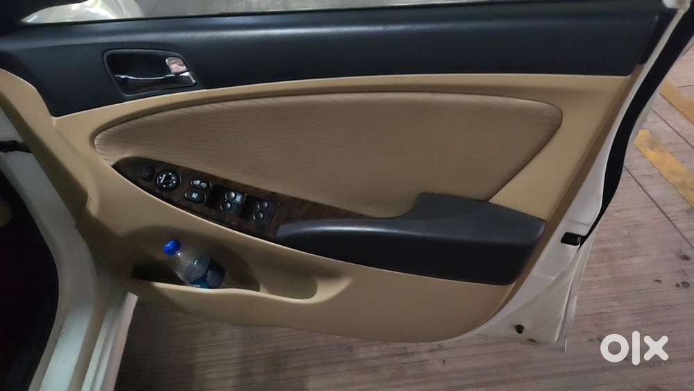 Hyundai Verna Petrol 2012