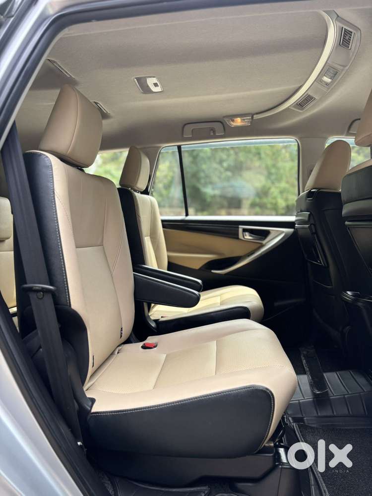 Toyota Innova Crysta 2.8 Zx At 7 Seater, 2019, Diesel
