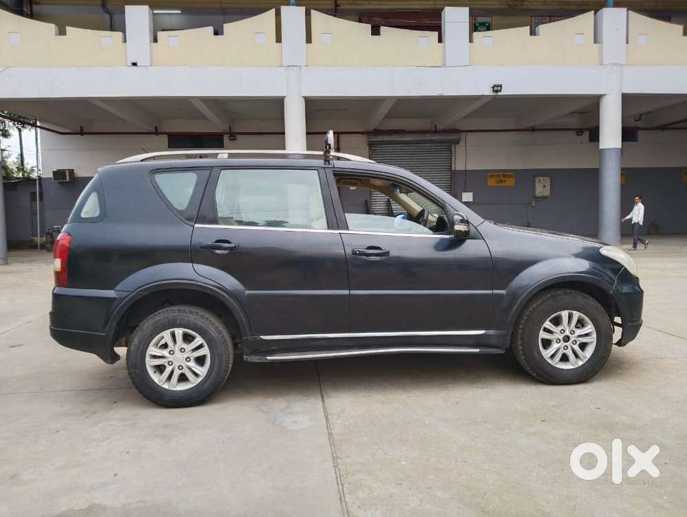 Mahindra Rexton, 2015, Diesel