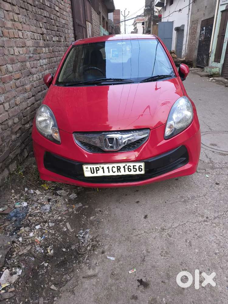 Honda Brio Petrol 2011 - Condition Perfect
