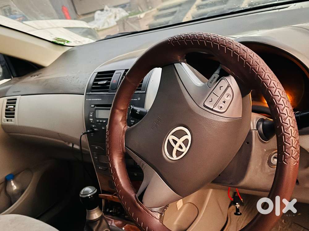 Toyota Corolla Altis 2010