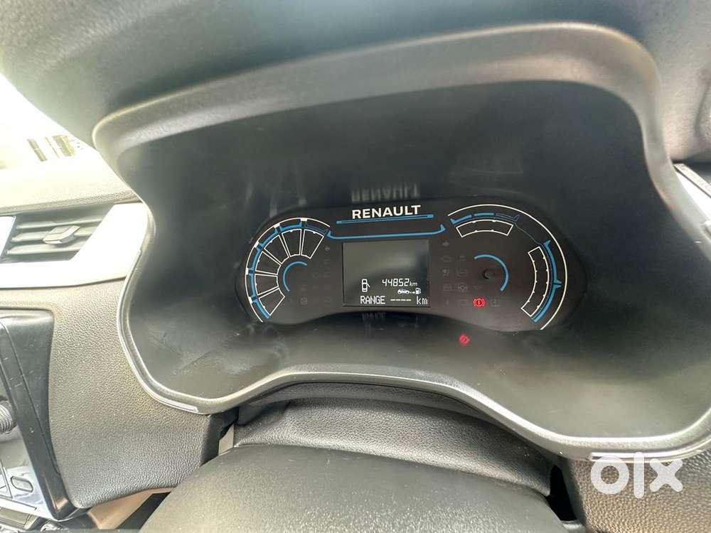 Renault Triber Rxz Amt 7 Str Petrol 2020