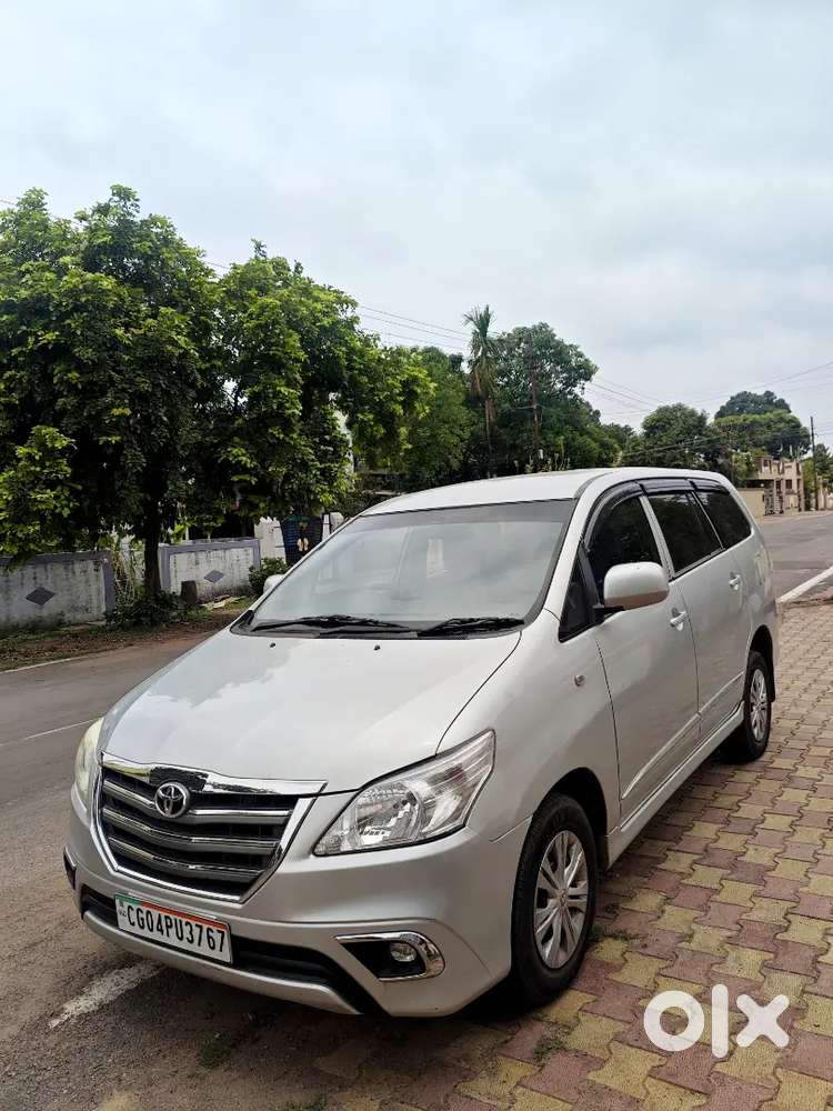 Toyota Innova 2014