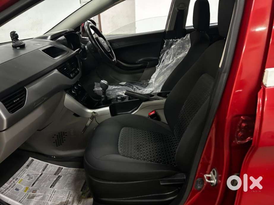 Tata Nexon 1.2 Revotron Xm (s), 2018, Petrol