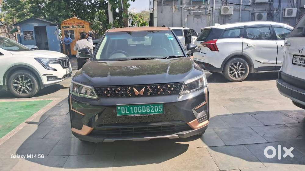 Mahindra Xuv400 Ev 2023 Electric Well Maintained