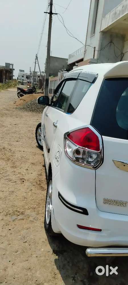 Maruti Suzuki Ertiga 2015 Diesel 11000 Km Driven