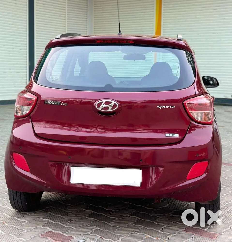 Hyundai Grand I10 2016 Petrol Well Maintained