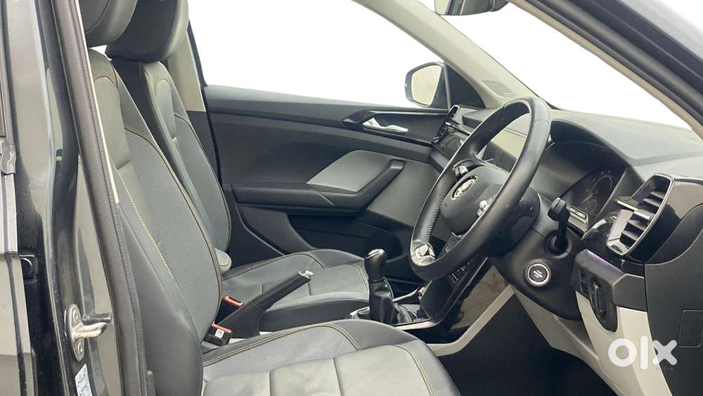 Skoda Kushaq 1.0 Tsi Style, 2022, Petrol