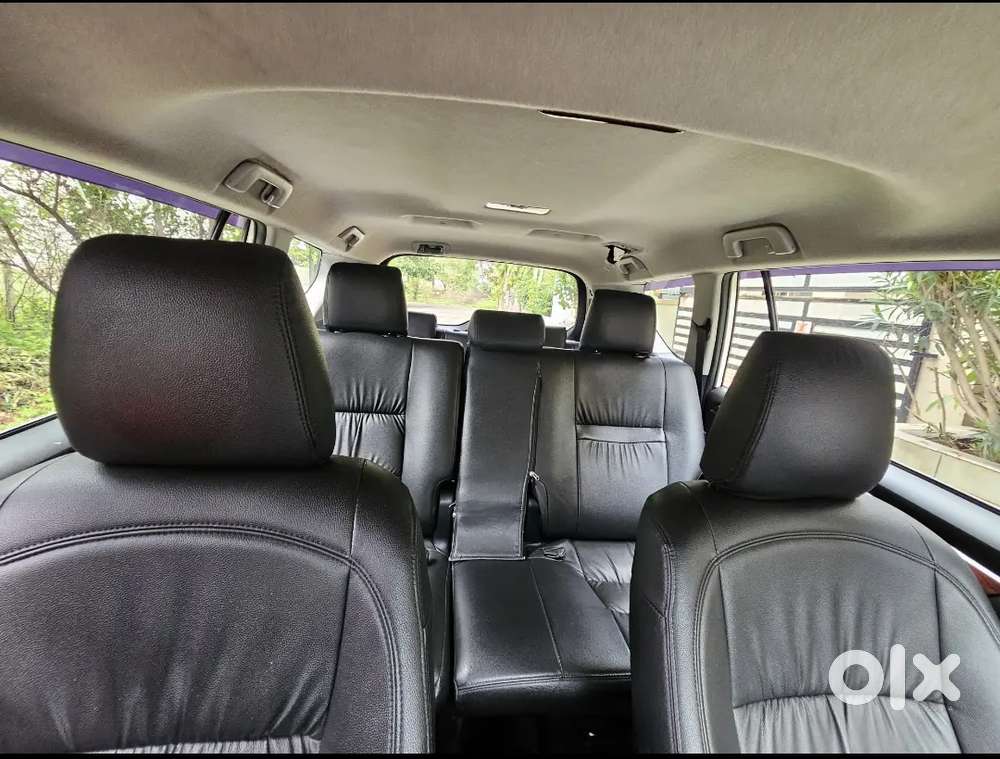 इनोवा क्रिस्टा