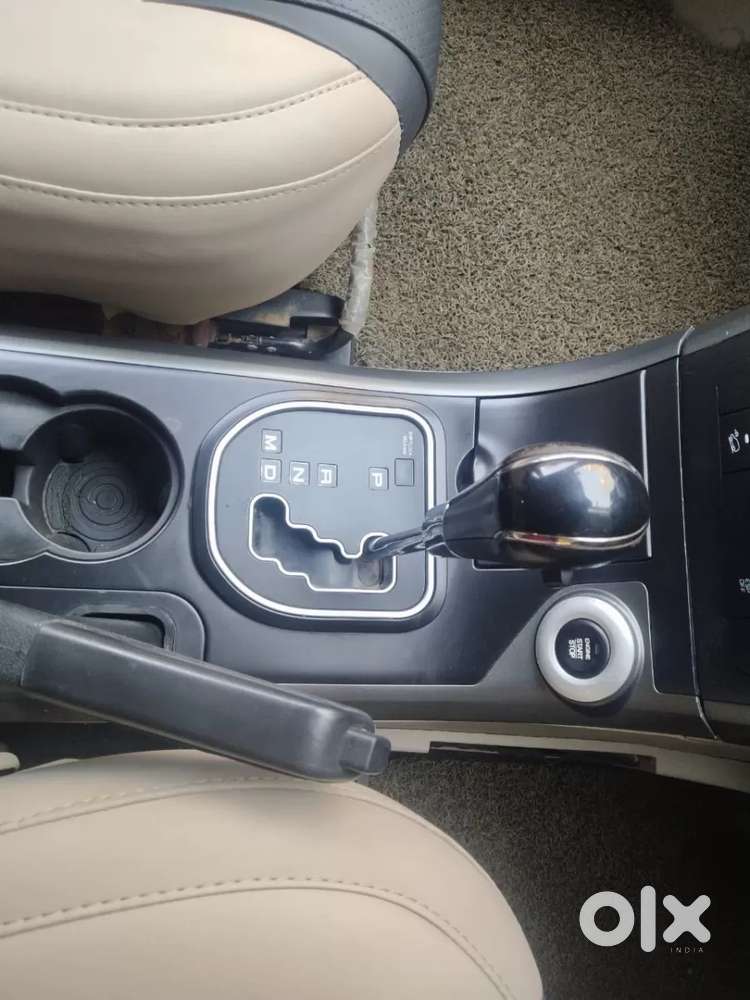Mahindra Xuv500 At W10 Fwd, 2016, Diesel