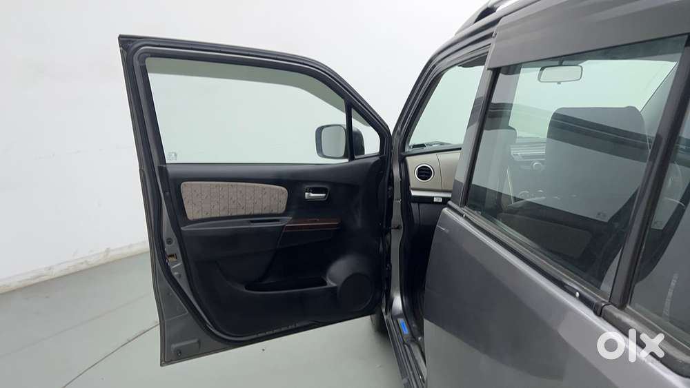 Maruti Suzuki Wagon R 1.0 Vxi Amt, 2016, Petrol
