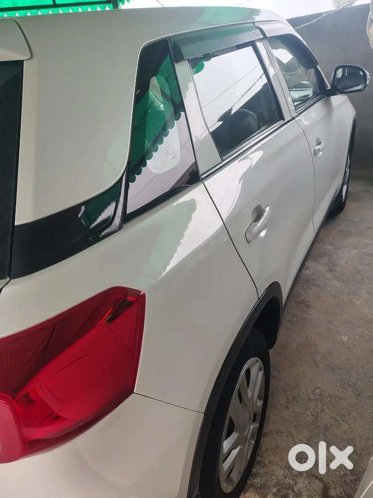 Brezza Lxi Optional 2022 Model 1st Owner 40000km Company Record 2air