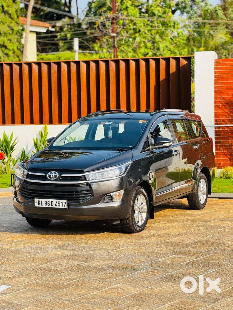 Toyota Innova Crysta 2.8 Gx At, 2016, Diesel