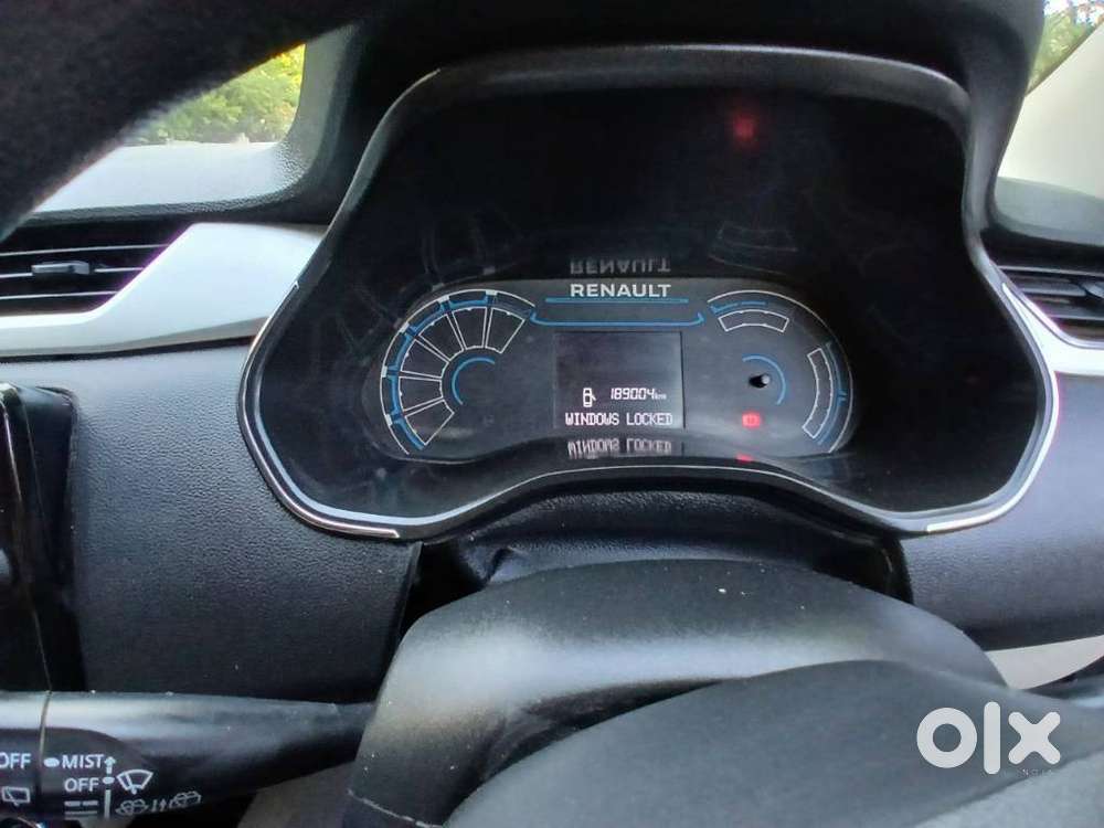 Renault Triber Rxz, 2021, Petrol