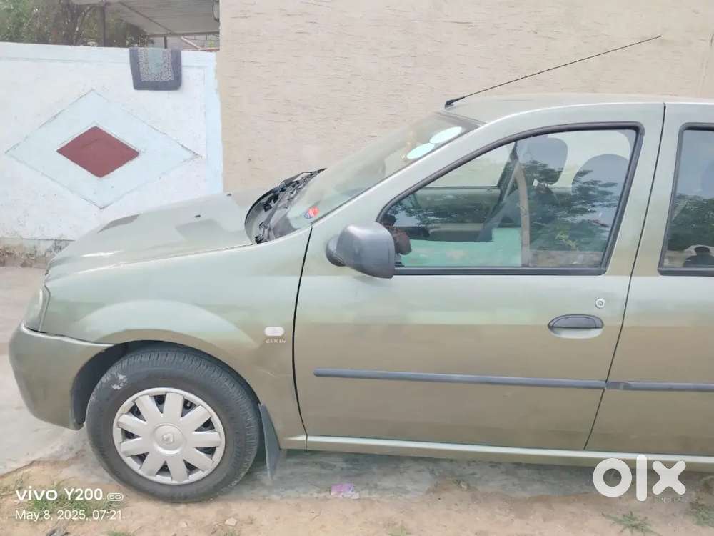 Mahindra Logan 2010 Petrol 85000 Km Driven