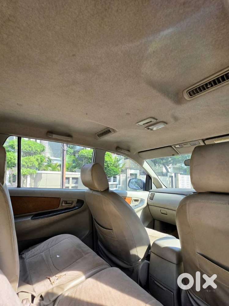 Toyota Innova 2.5 G (diesel) 8 Seater, 2014, Diesel