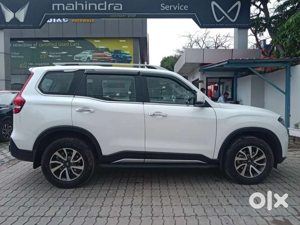 Mahindra Scorpio N Z8 Petrol At 7 Str, 2025, Petrol