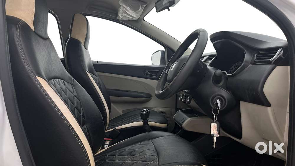 Renault Triber Rxt, 2024, Petrol