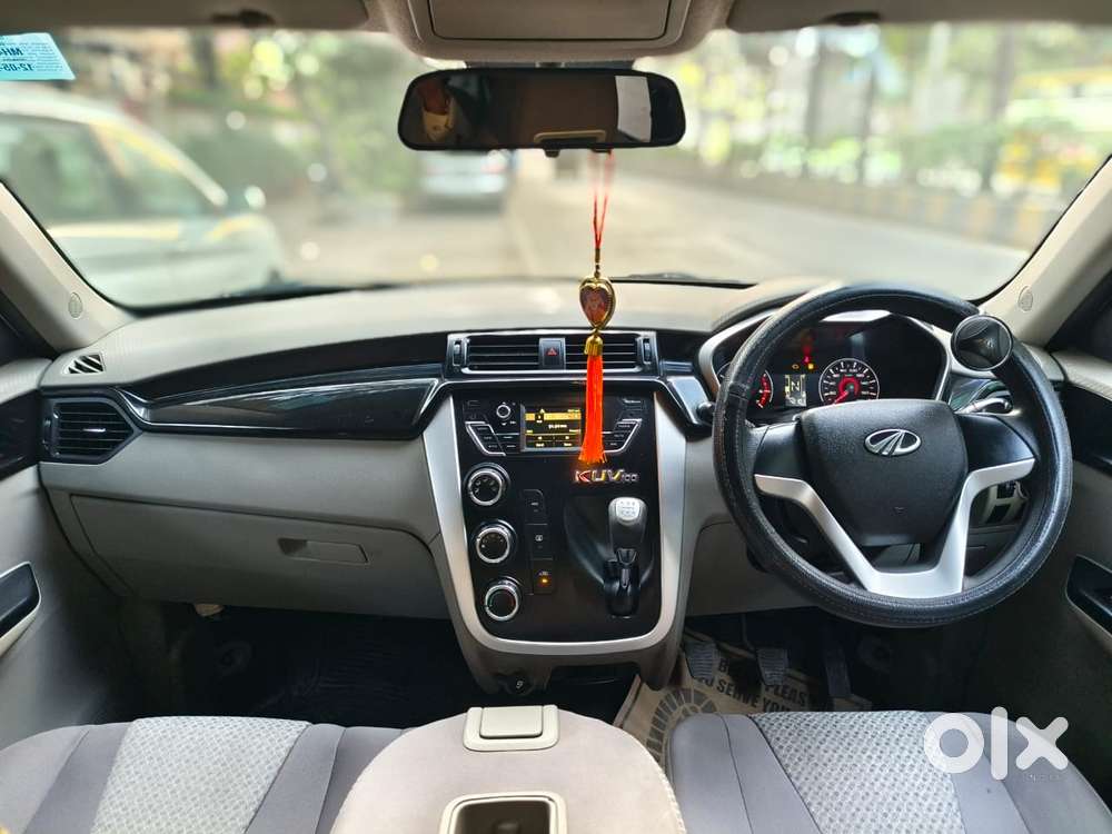 Mahindra Kuv 100