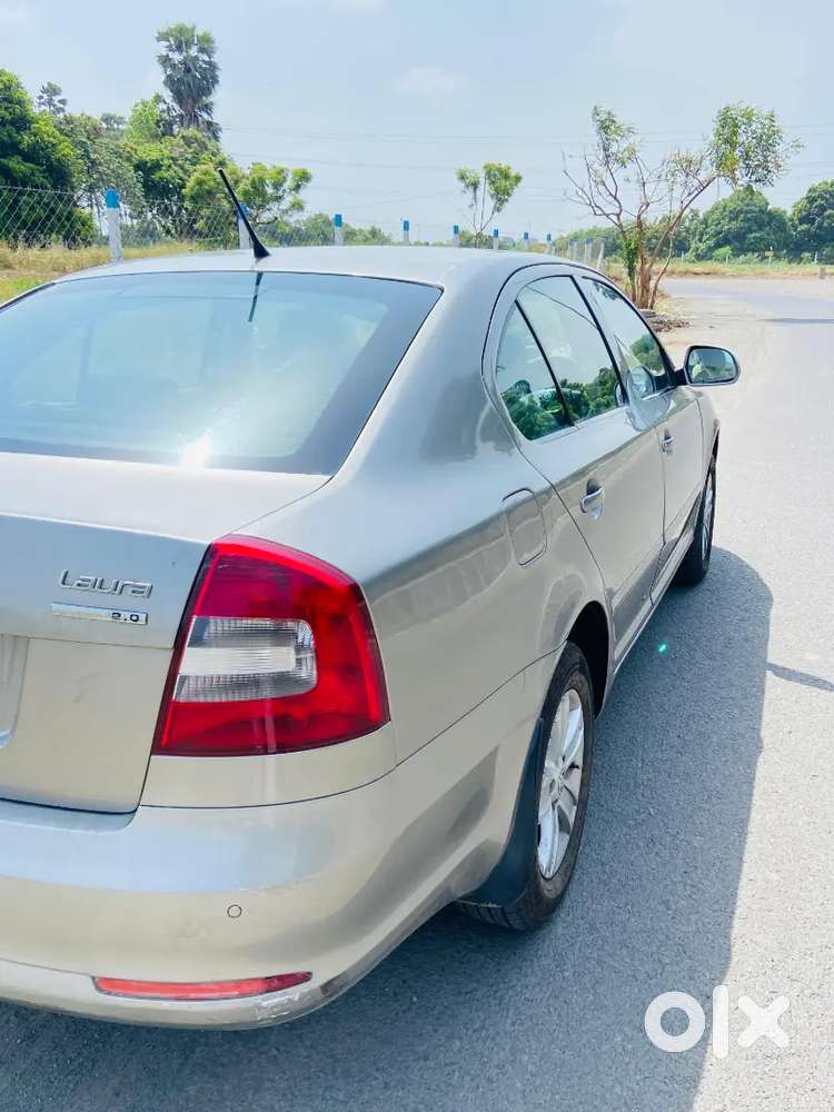 Skoda Laura 2011 Diesel 125000 Km Driven