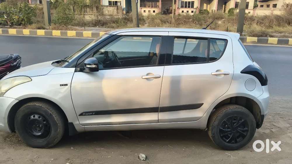 Maruti Suzuki Swift 2012 Diesel 94000 Km Driven