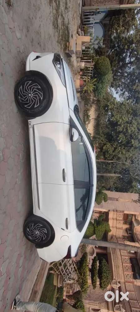 Hyundai Verna 2019 Cng & Hybrids 64000 Km Driven