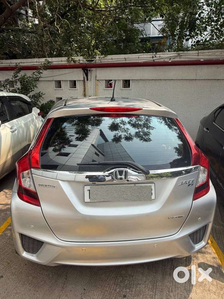 Honda Jazz V Cvt 2016 Automatic Petrol - Silver