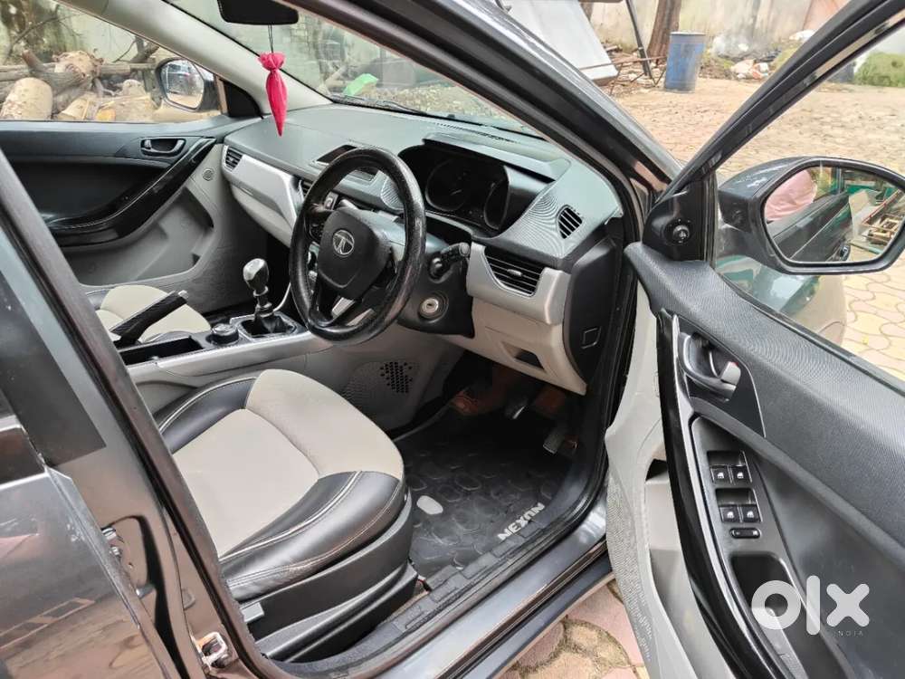 Tata Nexon 1.5 Revotorq Xt, 2018, Diesel