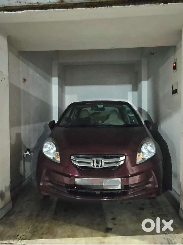 2014 Honda Amaze S I-vtec  47,088 Km  Honda Serviced
