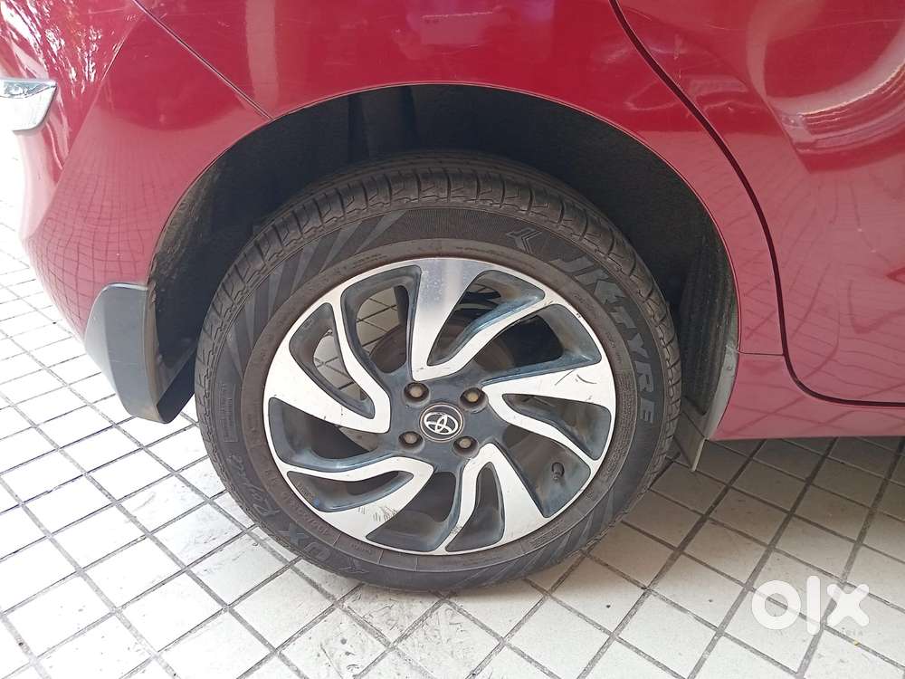 Toyota Glanza V Cvt, 2019, Petrol