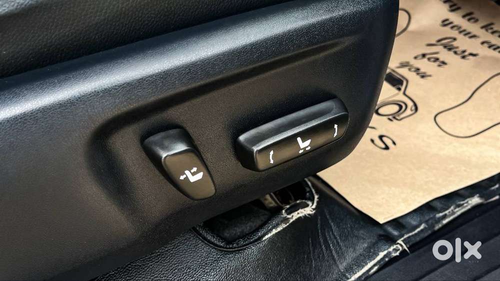 Toyota Innova Crysta 2019 Petrol Well Maintained