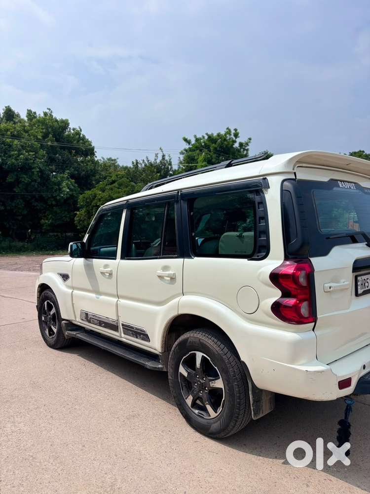 Mahindra Scorpio Classic 2021