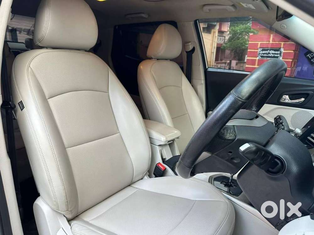 Xuv 300 W8(optional)