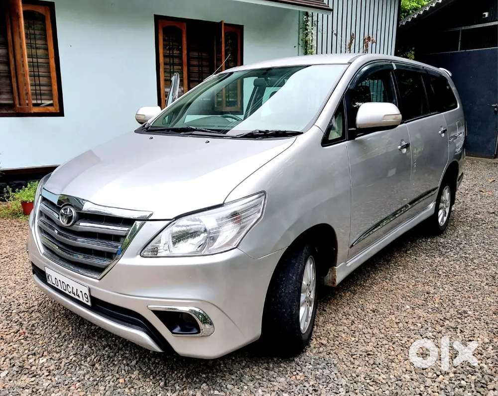 Toyota Innova V Diesel 2013