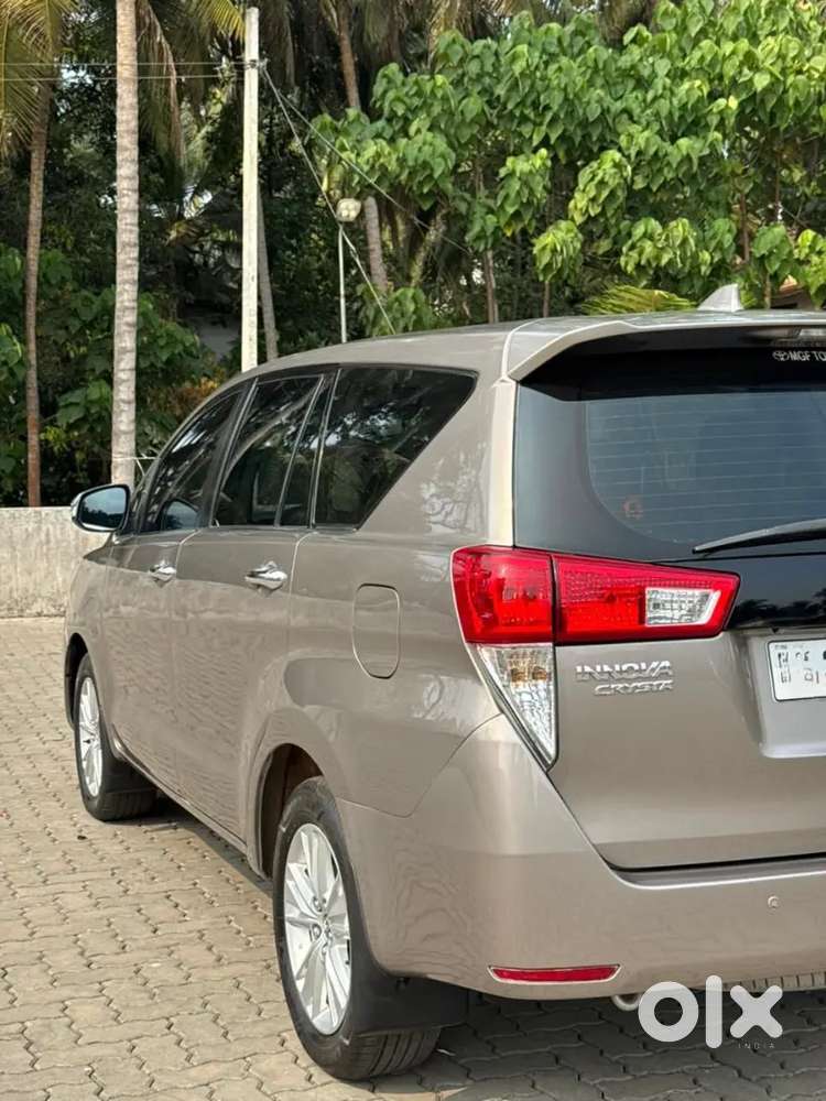 Toyota Innova Crysta 2017 High Quality
