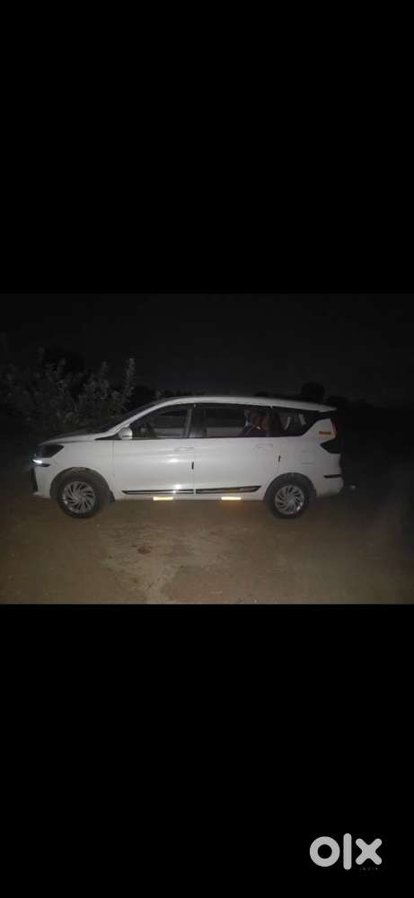 Maruti Ertiga Vxi 2025