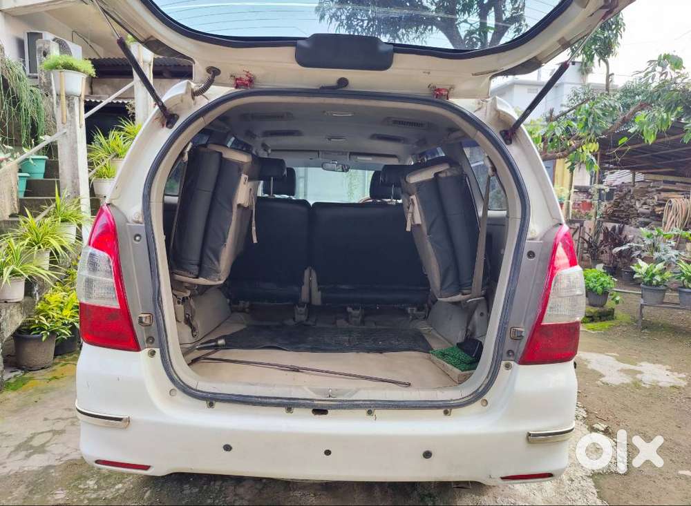 Toyota Innova 2013