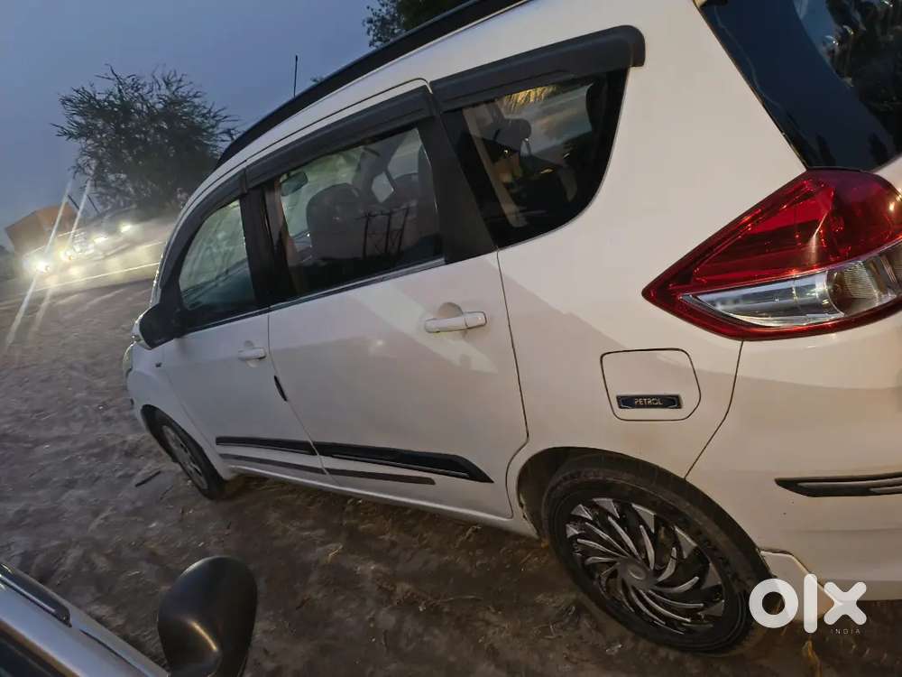 Maruti Suzuki Ertiga 2016 Petrol 67000 Km Driven