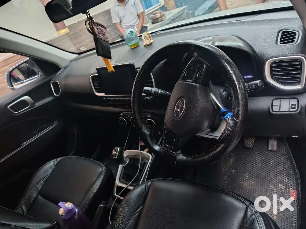 Hyundai Venue Diesel Mt Dual Tone 2019